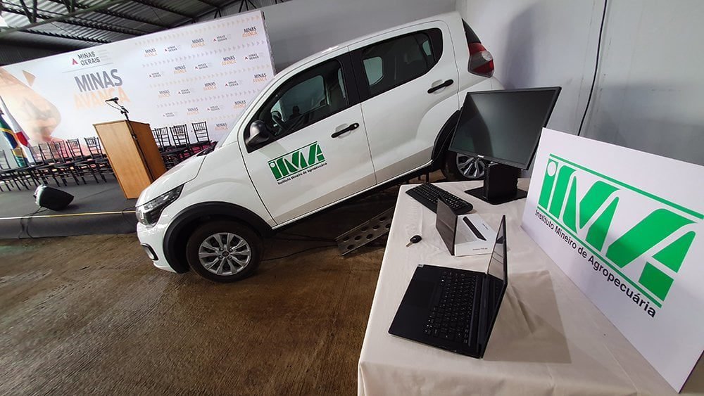 Fiat Mobi, tablet, notebook doados ao IMA