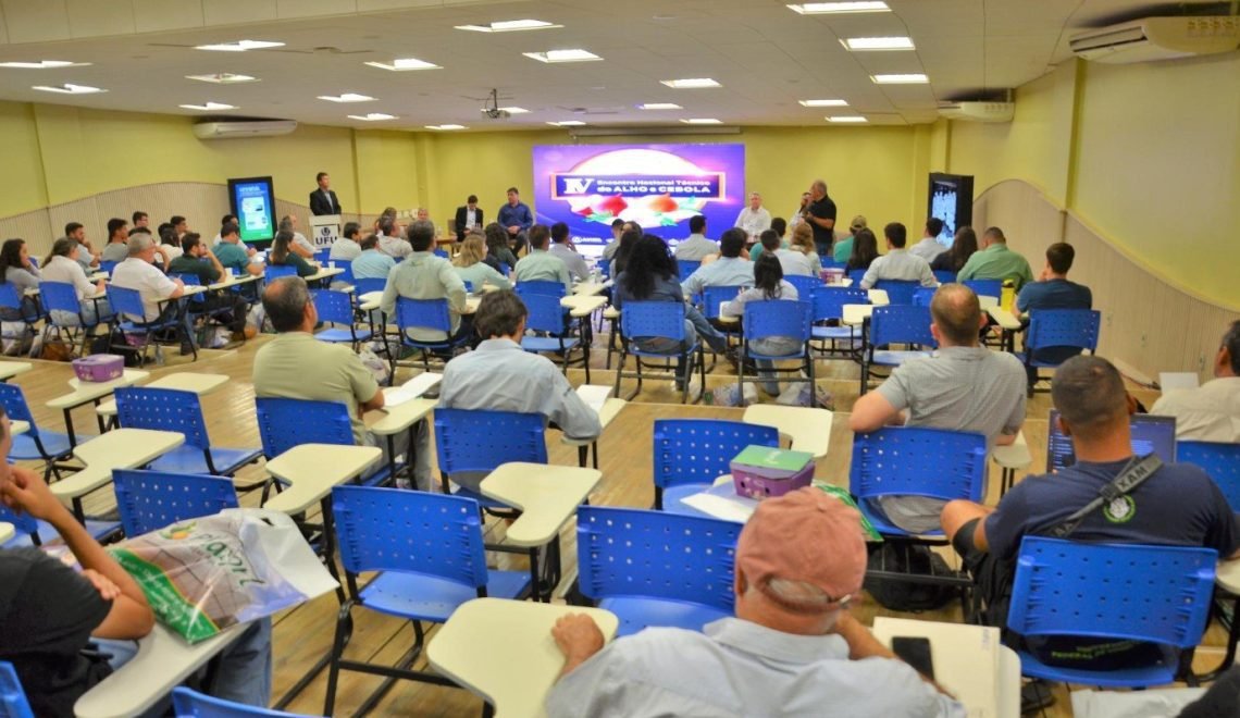 Anfiteatro do campus Gloria da UFU reuniu público atento nos 3 dias do evento (Foto: Comunicação UFU)