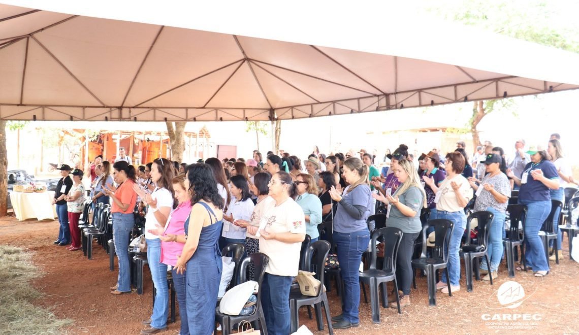Mais de 100 cafeicultoras da região se reuniram em Carmo do Paranaíba (Foto: Mulheres Agro UFV CRP)