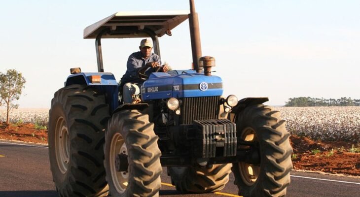 Cidadão pode votar sobre trânsito de máquinas agrícolas em vias públicas (Foto: Guilherme Filho/Secom-MT)