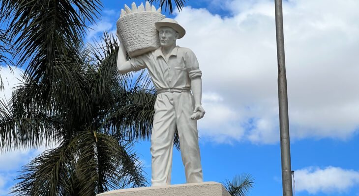 Monumento ao Homem do Campo, em Patos de Minas (Crédito: Buna Juber/100PORCENTOAGRO)