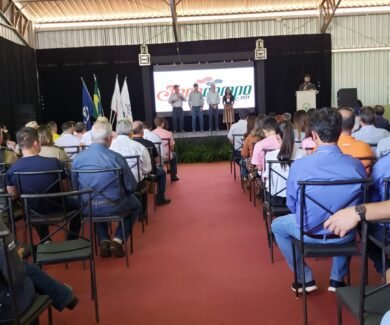 Abertura da Fenacampo foi realizada nesta quarta, 28 de agosto (Crédito: 100PORCENTOAGRO)