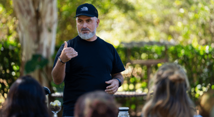 Gerente Marcos Geraldo Alves ressalta o papel do turismo de experiência na valorização do território e na conexão entre produtores e visitantes. (Foto: Acervo Sebrae)