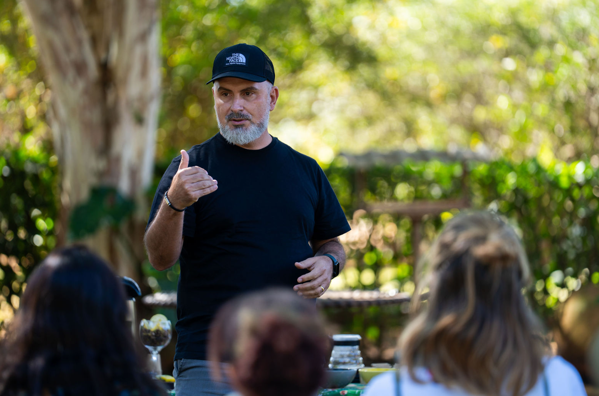 Gerente Marcos Geraldo Alves ressalta o papel do turismo de experiência na valorização do território e na conexão entre produtores e visitantes. (Foto: Acervo Sebrae)