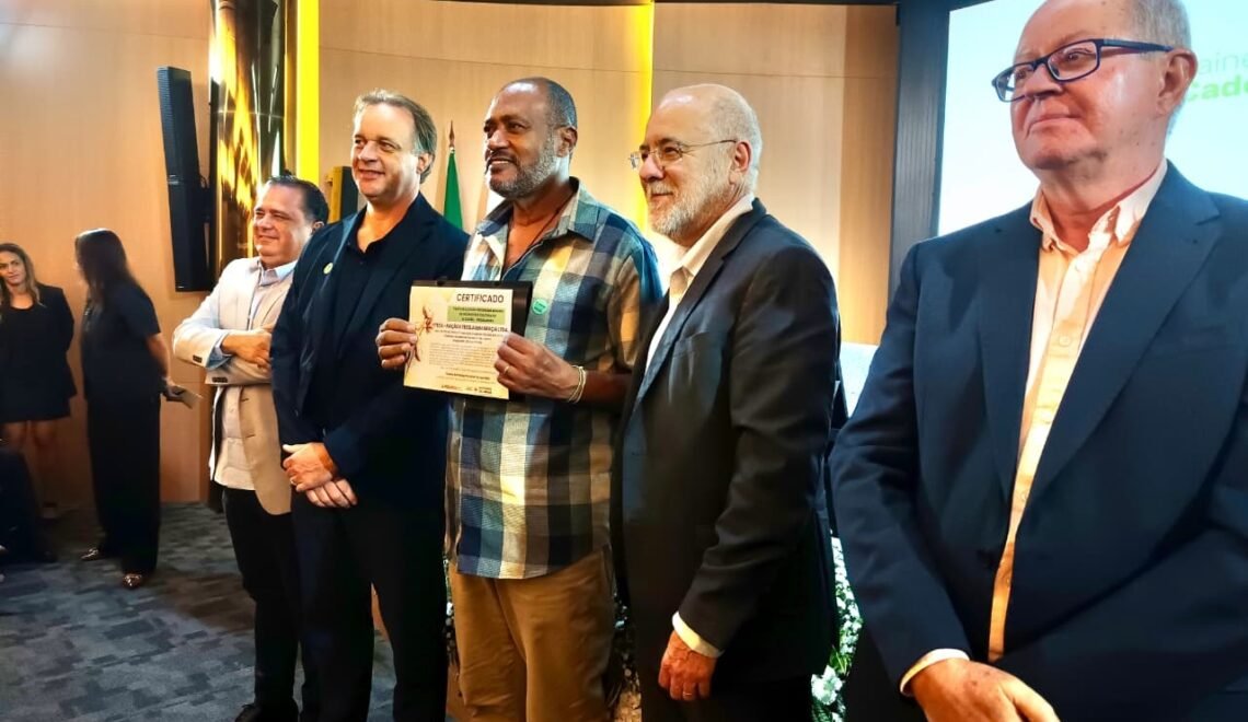 Certificado Proalminas (Crédito: Maria Teresa Leal/Seapa)