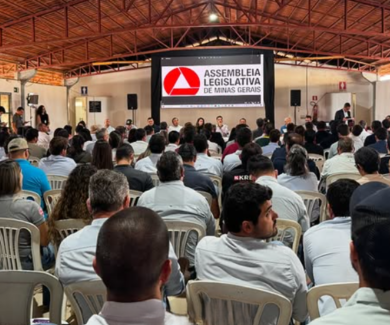Audiência pública no Sindicato Rural de São Gotardo analisa a produção de alho no Alto Paranaíba (Foto: Ascom/Prefeitura de São Gotardo)
