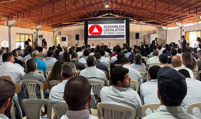 Audiência pública no Sindicato Rural de São Gotardo analisa a produção de alho no Alto Paranaíba (Foto: Ascom/Prefeitura de São Gotardo)